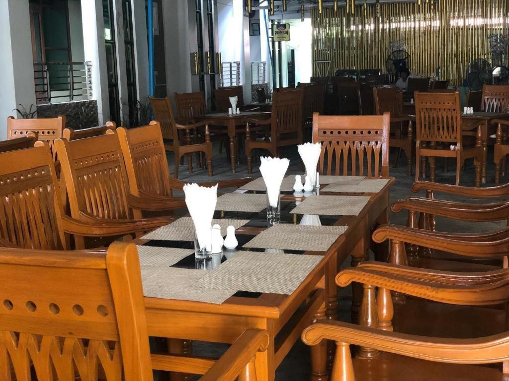 Hotel Mile Yangon