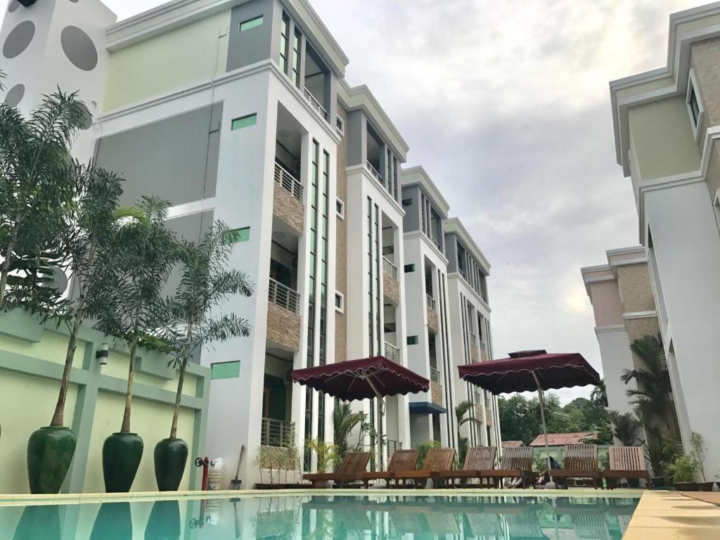Mile Hotel