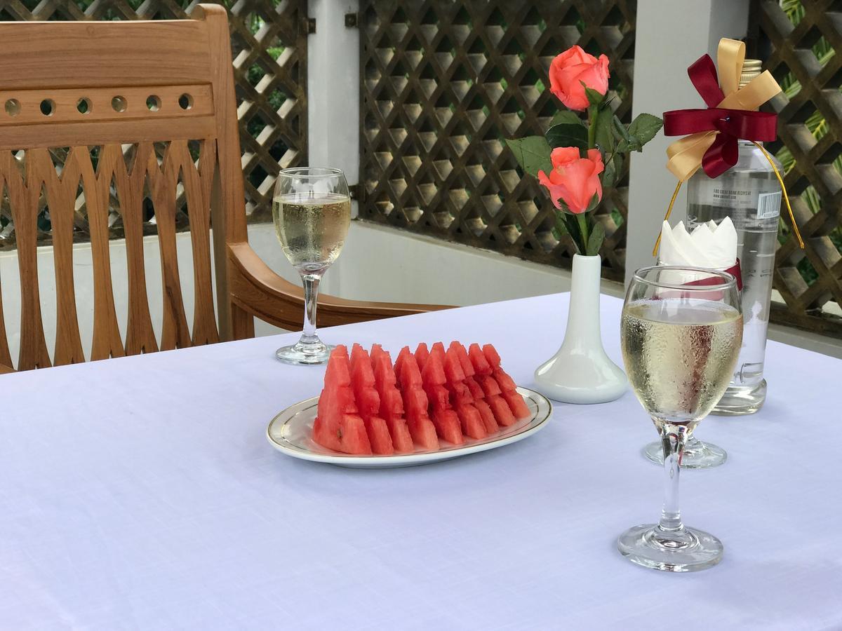 Mile Hotel Yangon