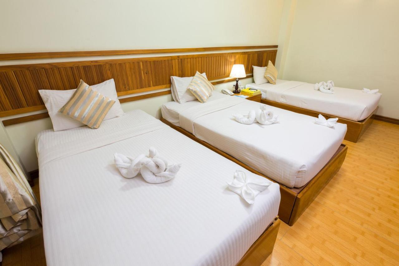 Hotel Mile Yangon
