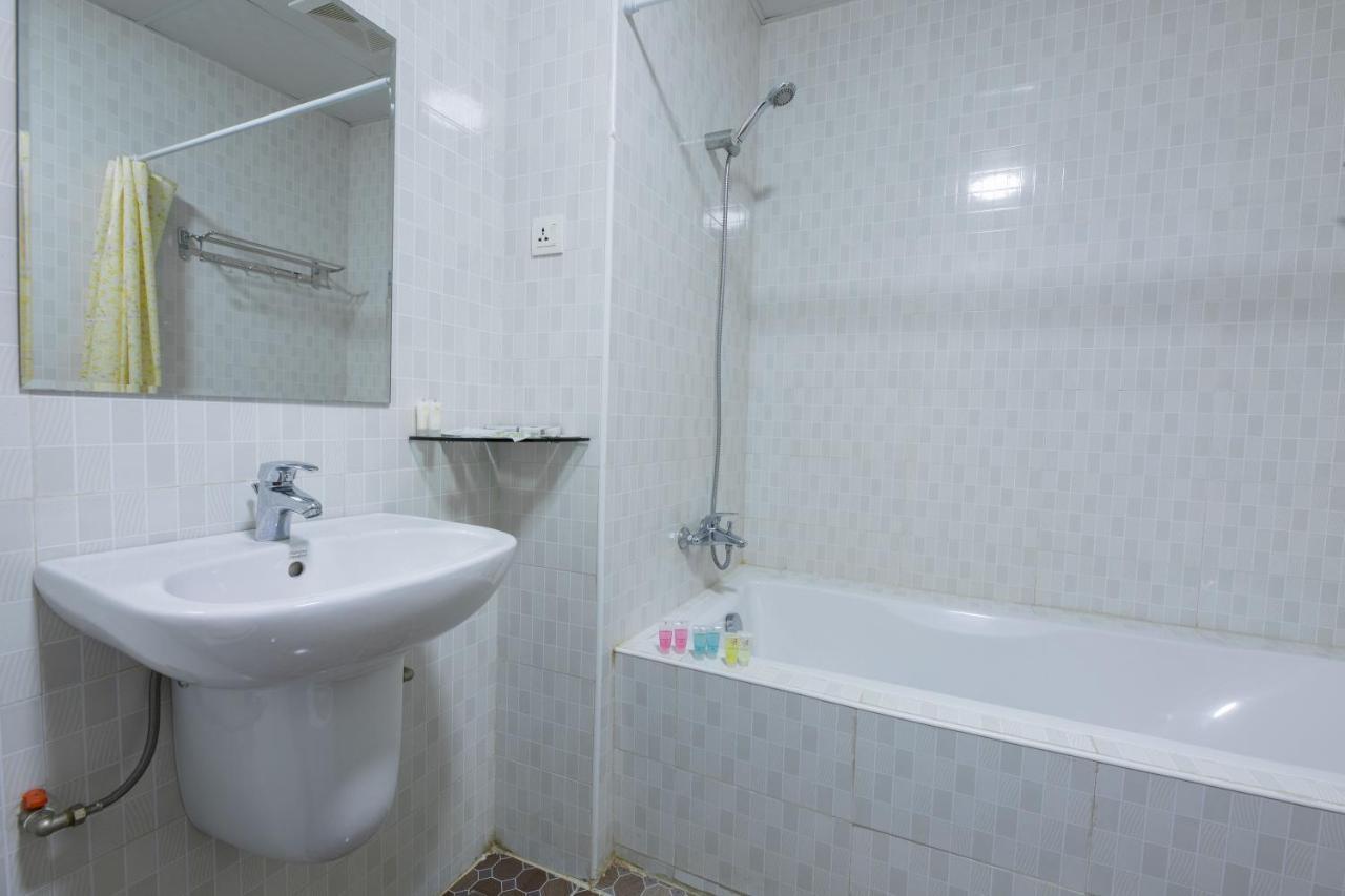 Mile Hotel Yangon